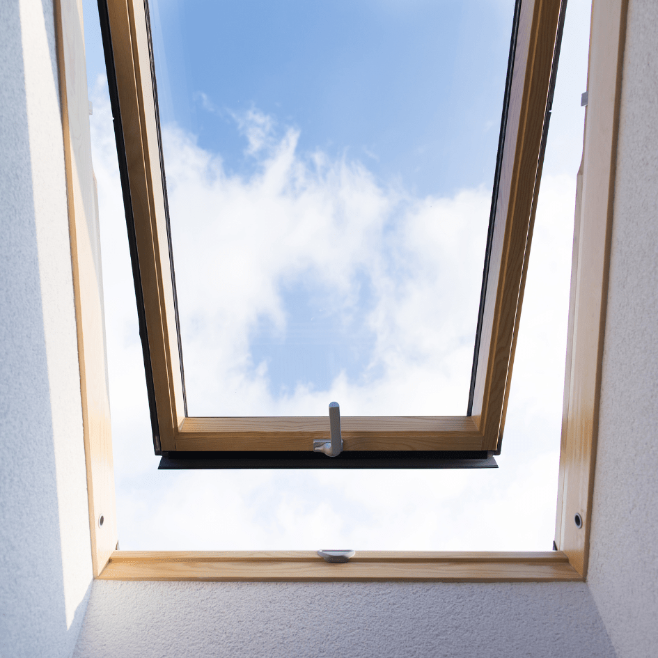 fenetre de toit vue intérieure-min fenetre de toit velux lumière